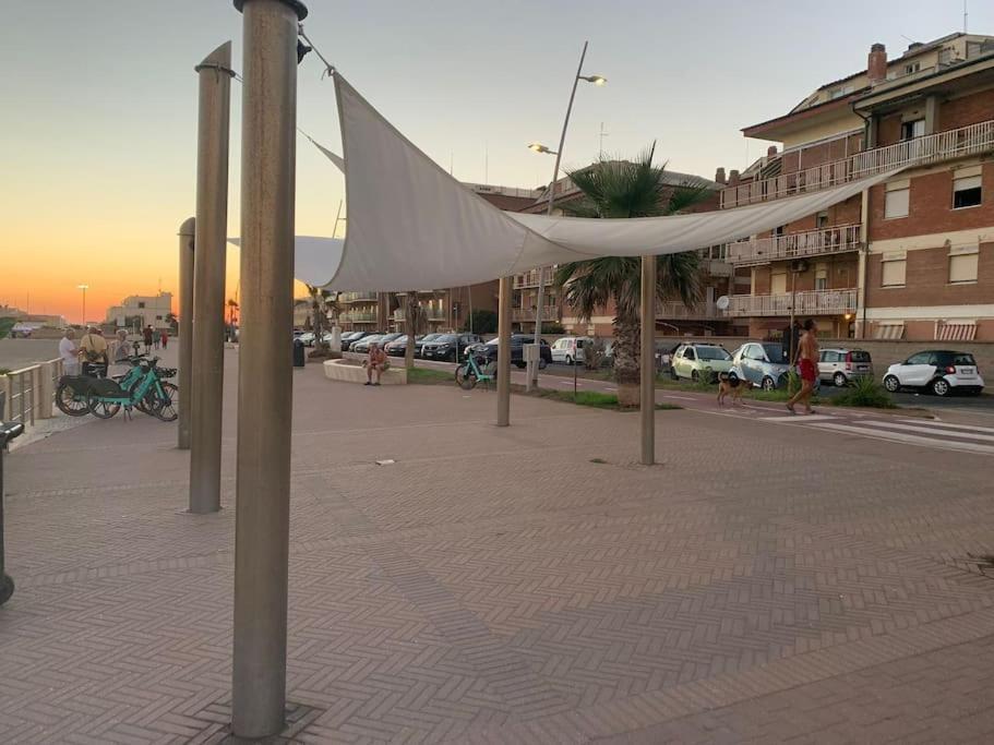 Bilocale A Due Passi Dal Porto E Dal Mare Apartment Lido di Ostia Exterior photo