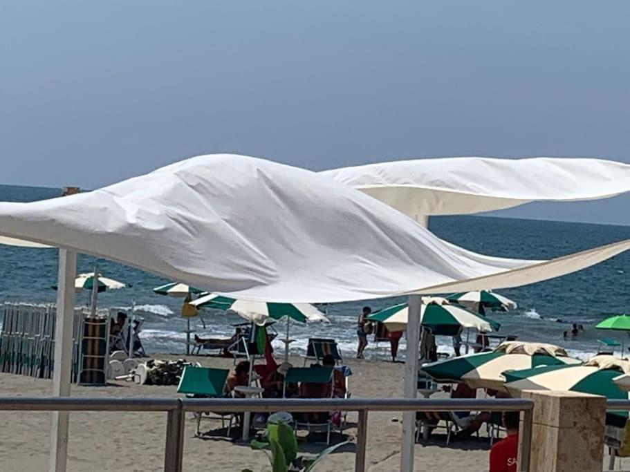 Bilocale A Due Passi Dal Porto E Dal Mare Apartment Lido di Ostia Exterior photo